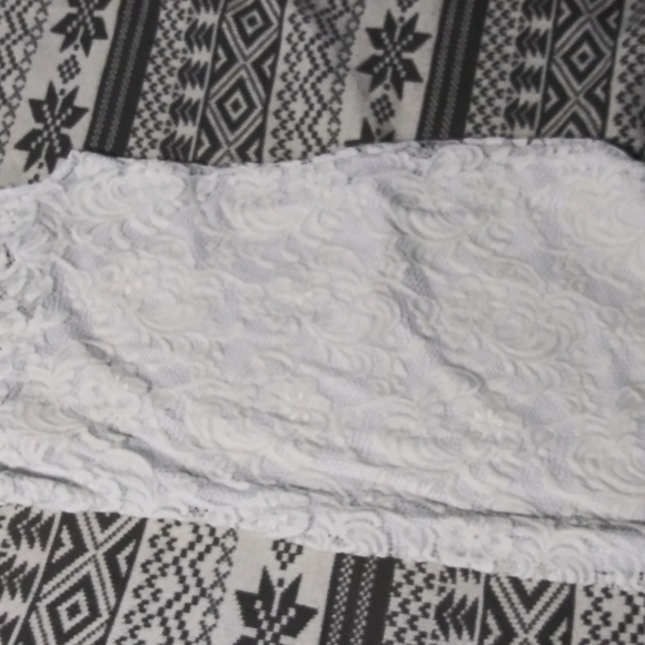 White short dress - Picture 2 of 4